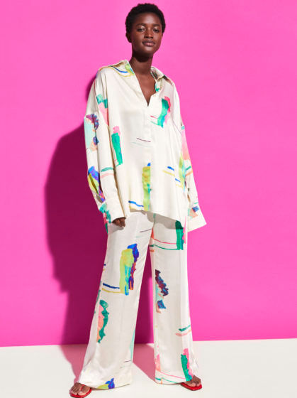 Oversize ensemble with abstract motifs by H&M Studio