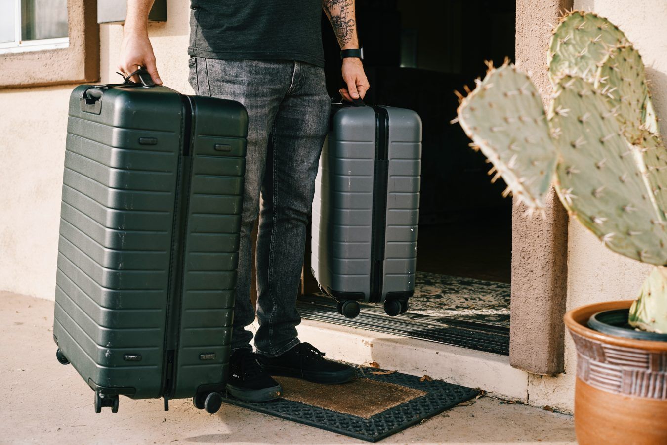 How to use your suitcase to for your next home workout