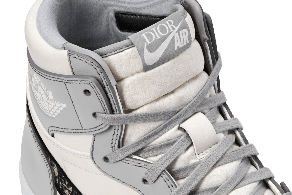 DIOR X Air Jordan Mens High Top Sneakers Size 105 445 EU NEW 100  Authentic at 1stDibs