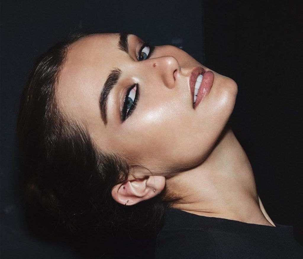 These eyeliner pencils won’t smudge in the heat and humidity