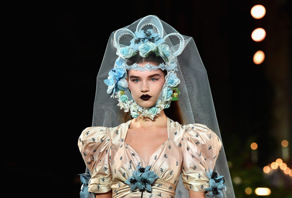 From the runway: 10 makeup trends to brush up your look this season