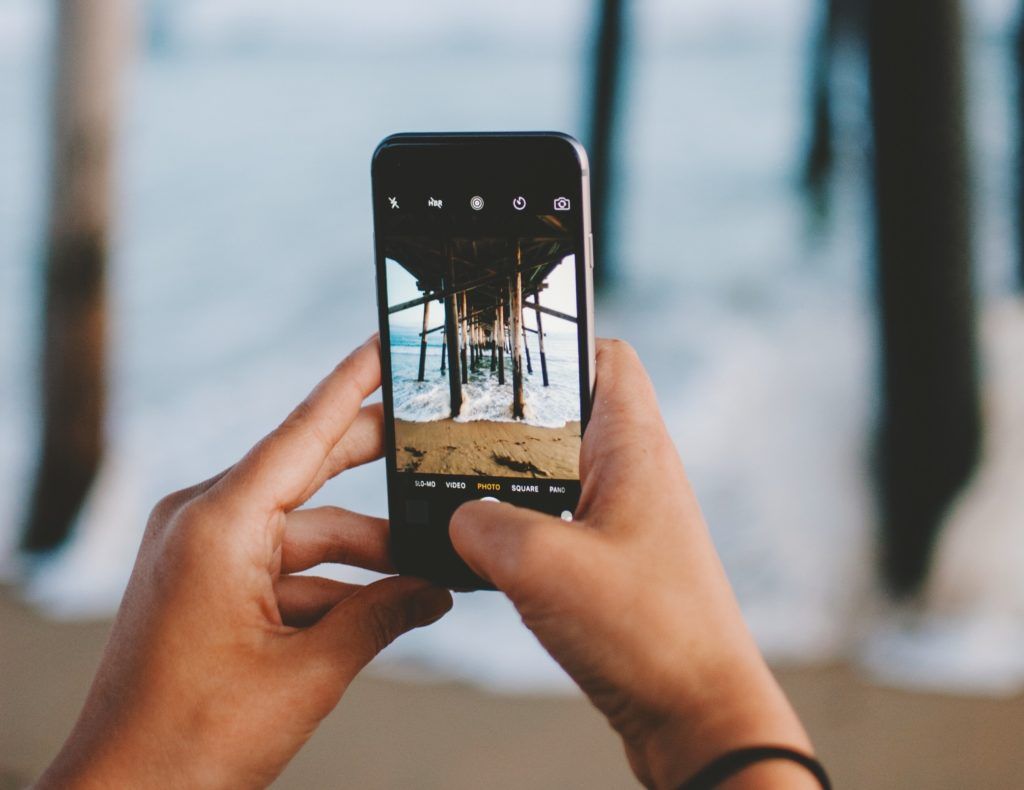 4 tips on how to take more symmetrical pictures with your phone