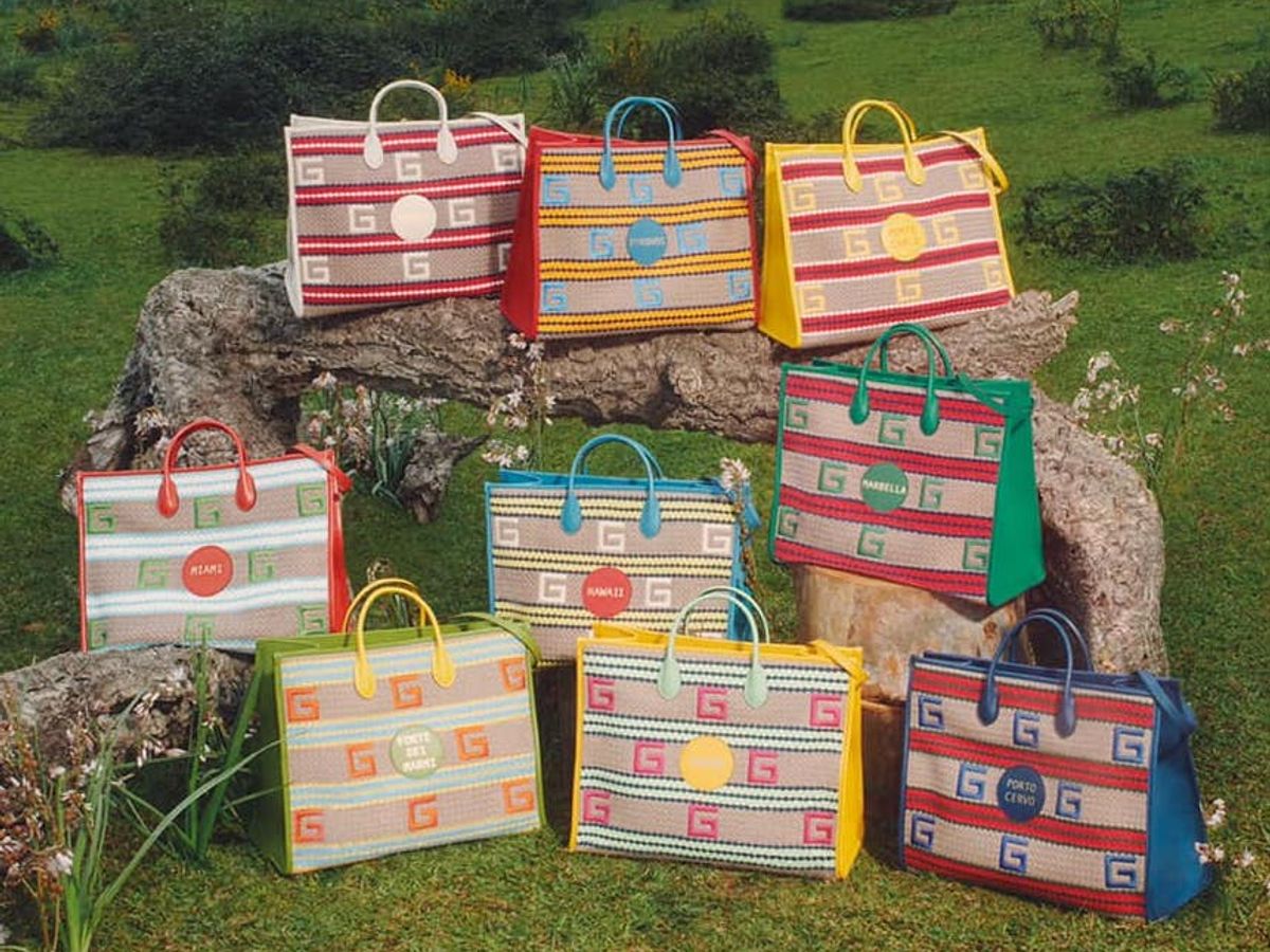 8 designer shopping bags for being eco-friendly and elegant at the store
