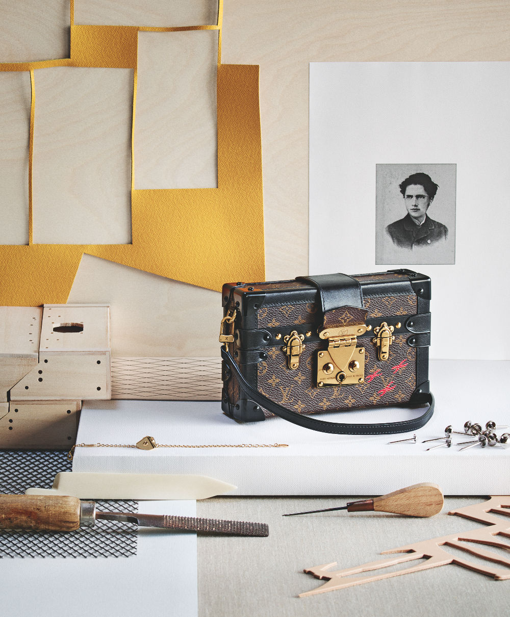 Louis Vuitton Epi: A Timeless Icon in Fashion History – LuxUness