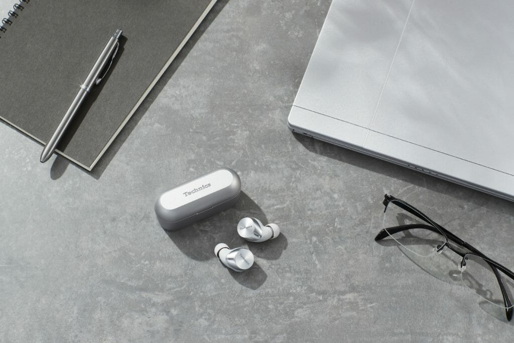Image of Technics wireless earbuds for Technics wireless earbuds article