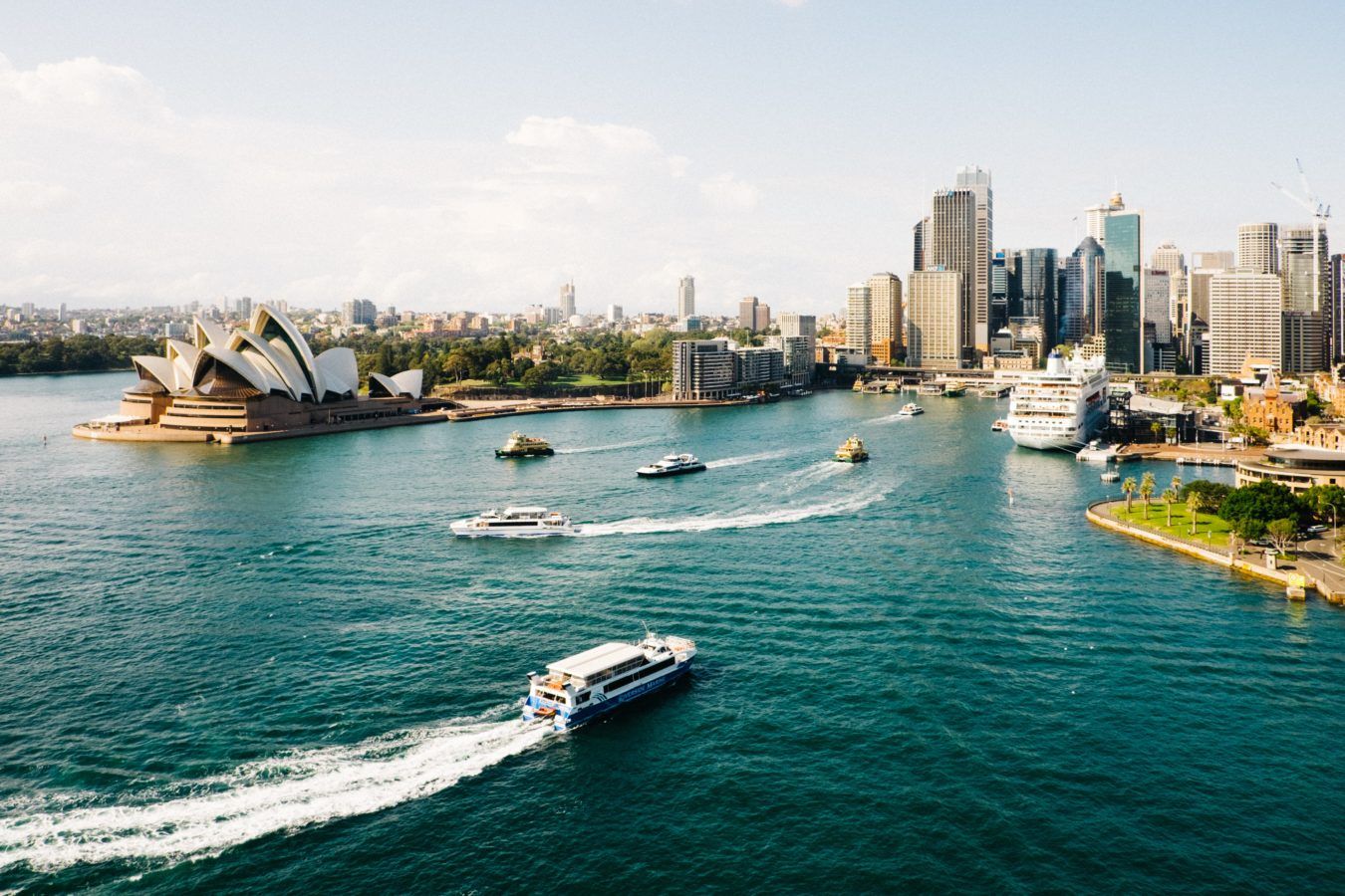 Sydney re-opens to vaccinated tourists from around the world