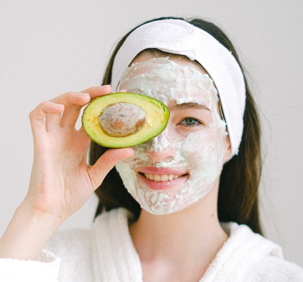 8 skincare resolutions to make in 2022, according to dermatologists