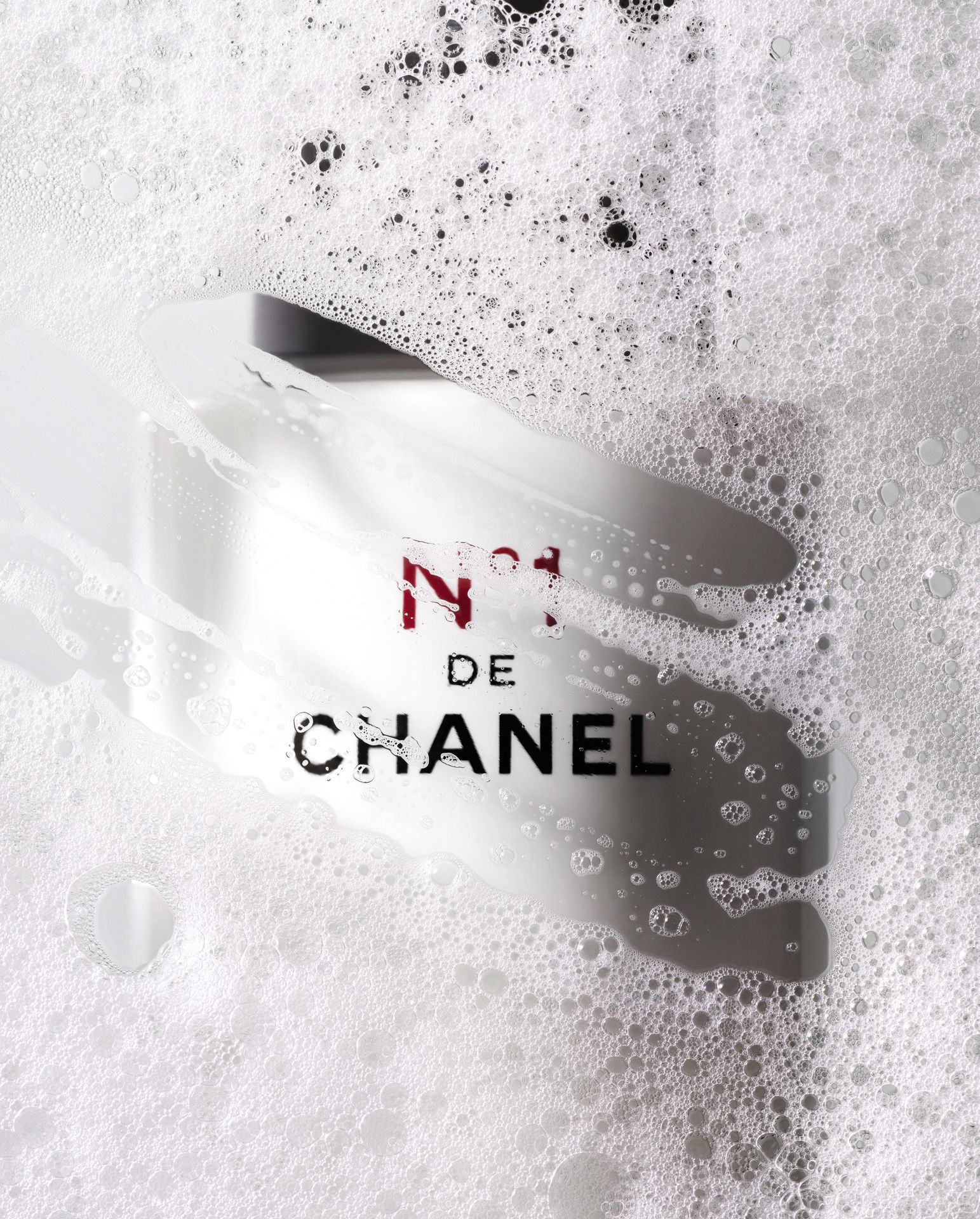 Chanel celebrates the beauty of nature with the new N°1 de Chanel line
