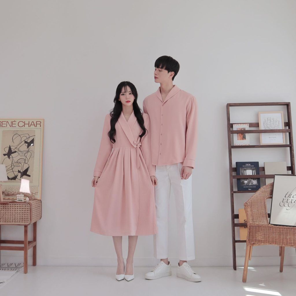 19 Korean-inspired couple outfit ideas to show off your love