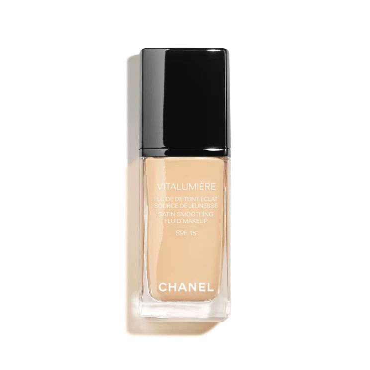 Chanel Vitalumiere Moisture Rich Radiance Sunscreen Fluid Makeup