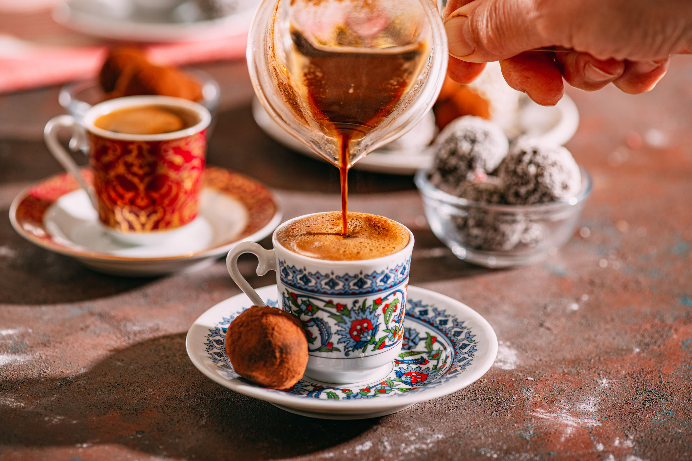 Café Au Lait with a French Press - HoneysuckleCatering 