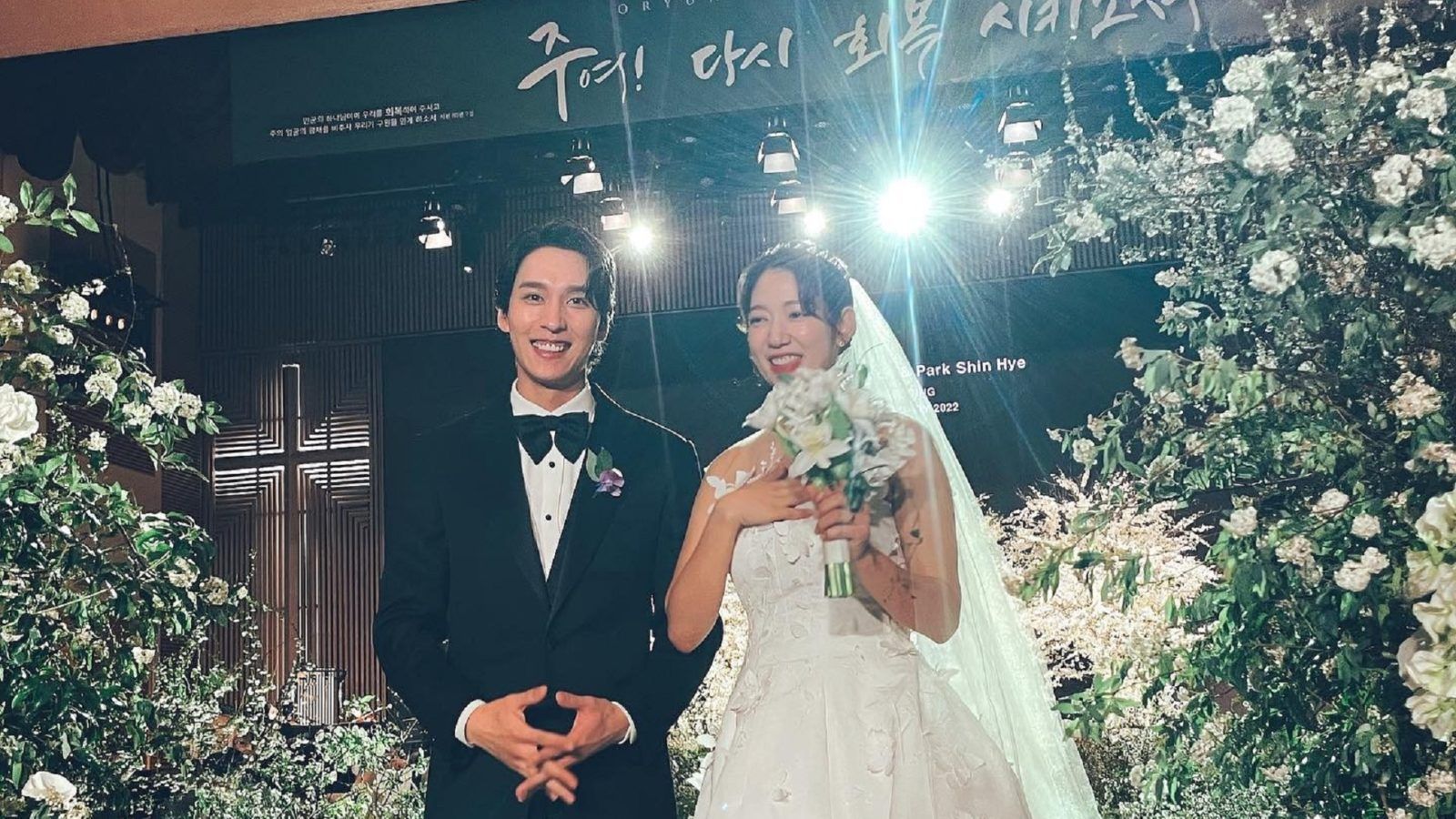Korean stars Park Shin-hye and Choi Tae-joon welcome their first child