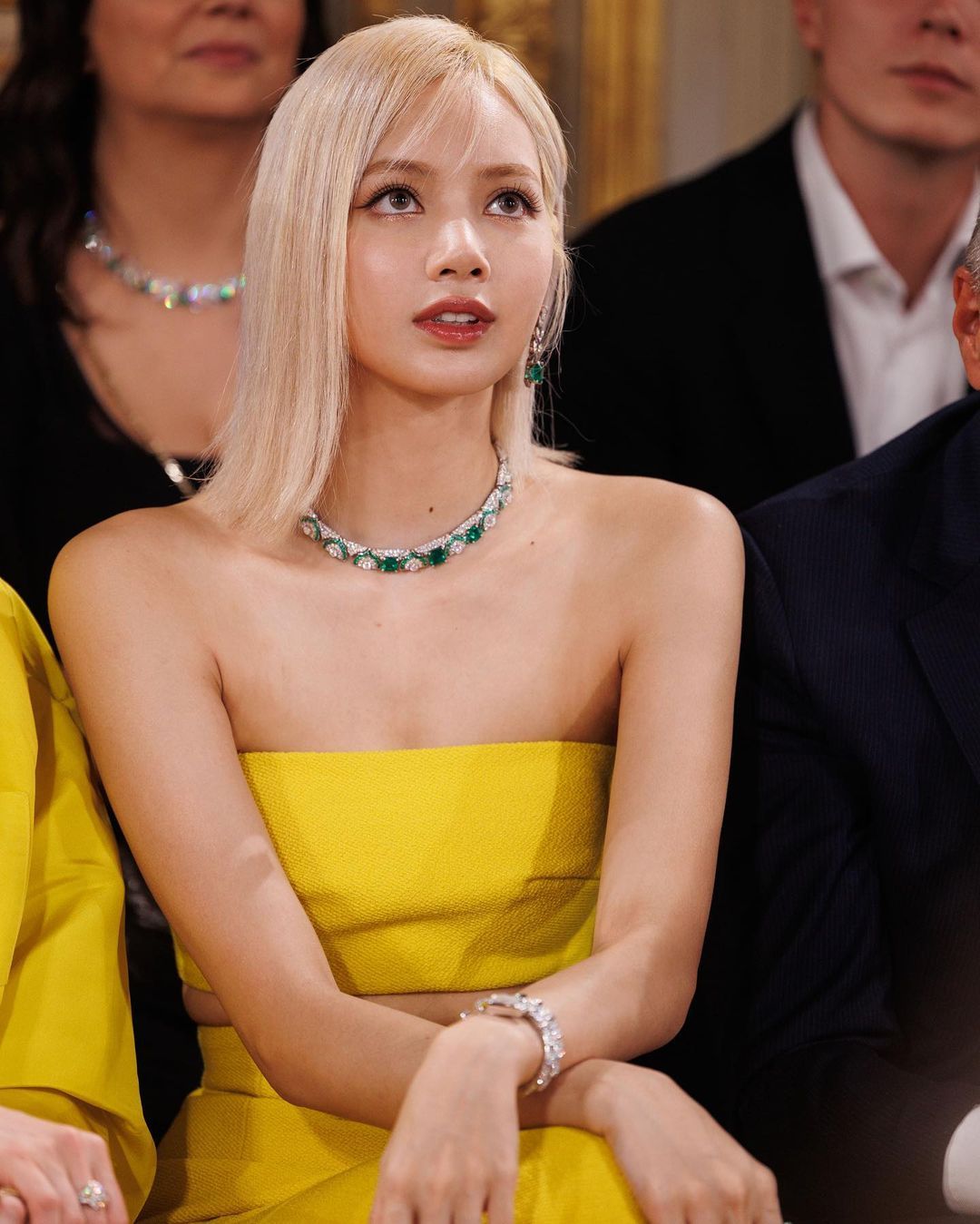 The Jaw-Dropping Price of BLACKPINK Lisa's Jewelry At BVLGARI's Avrora  Awards Shows She Is Truly The Brand's 