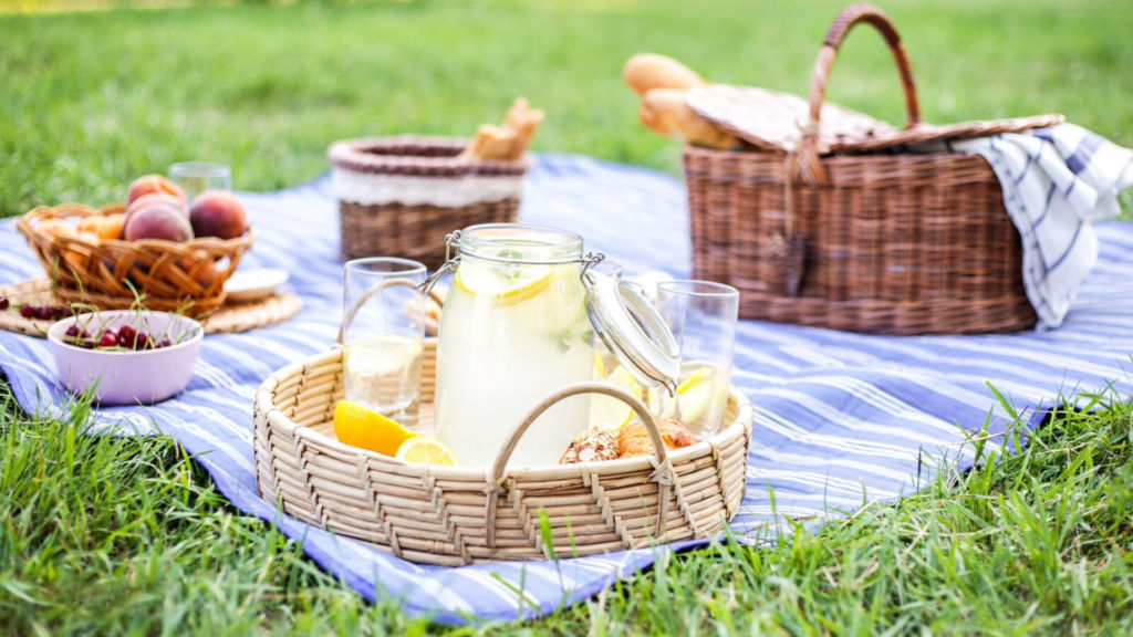 What to pack for a picnic, according to a food stylist and recipe developer