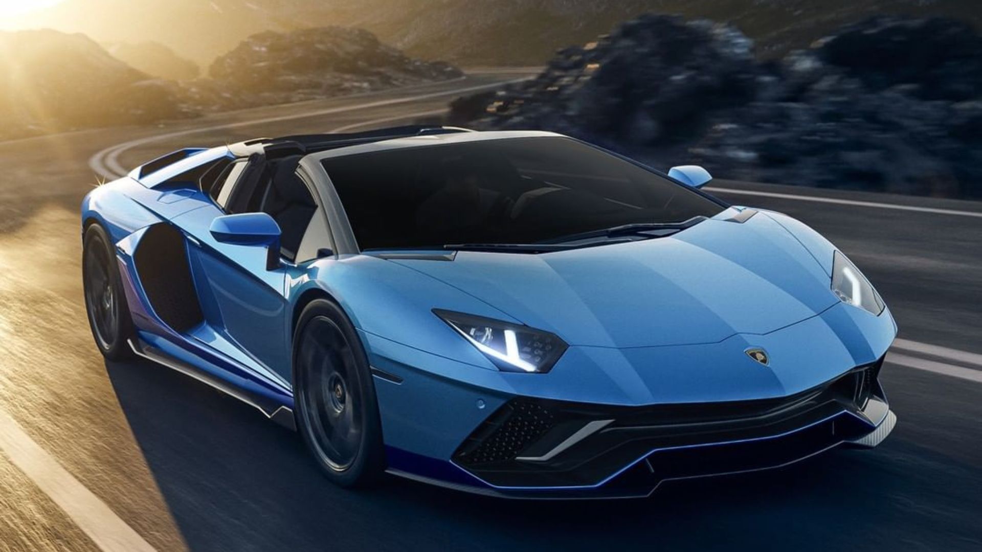 Expensive things owned by Lisa: Lamborghini Aventador