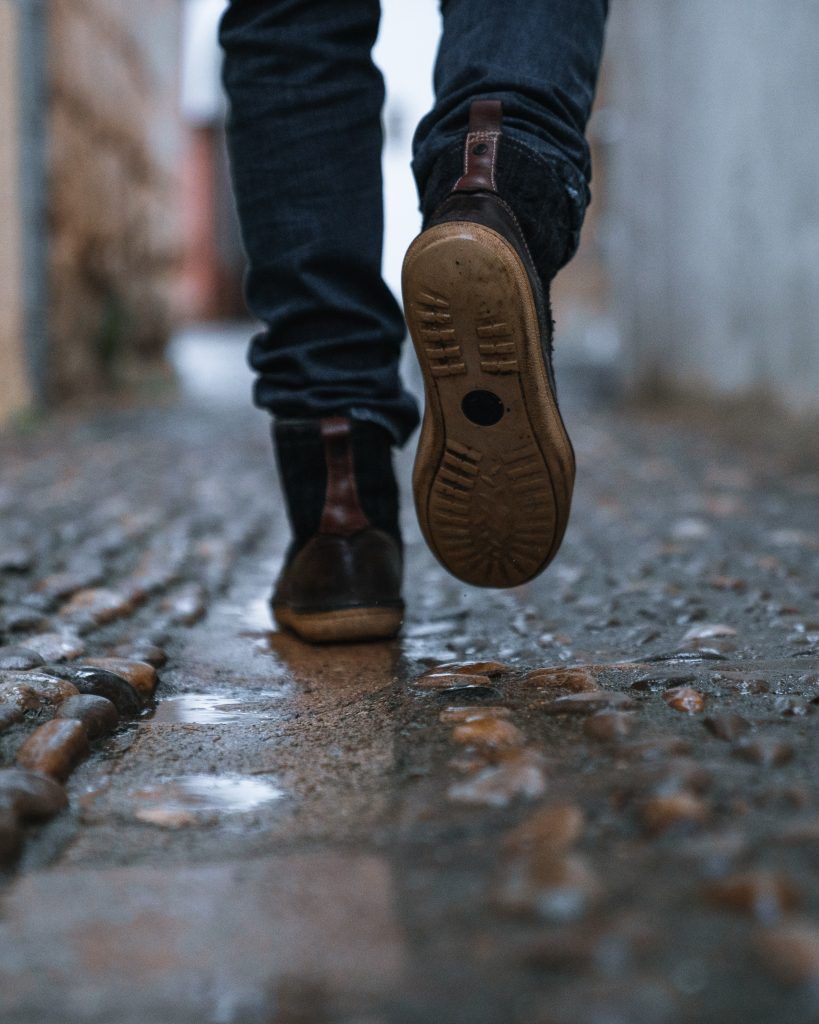 How a 2-minute walk after eating a meal can help lower blood sugar