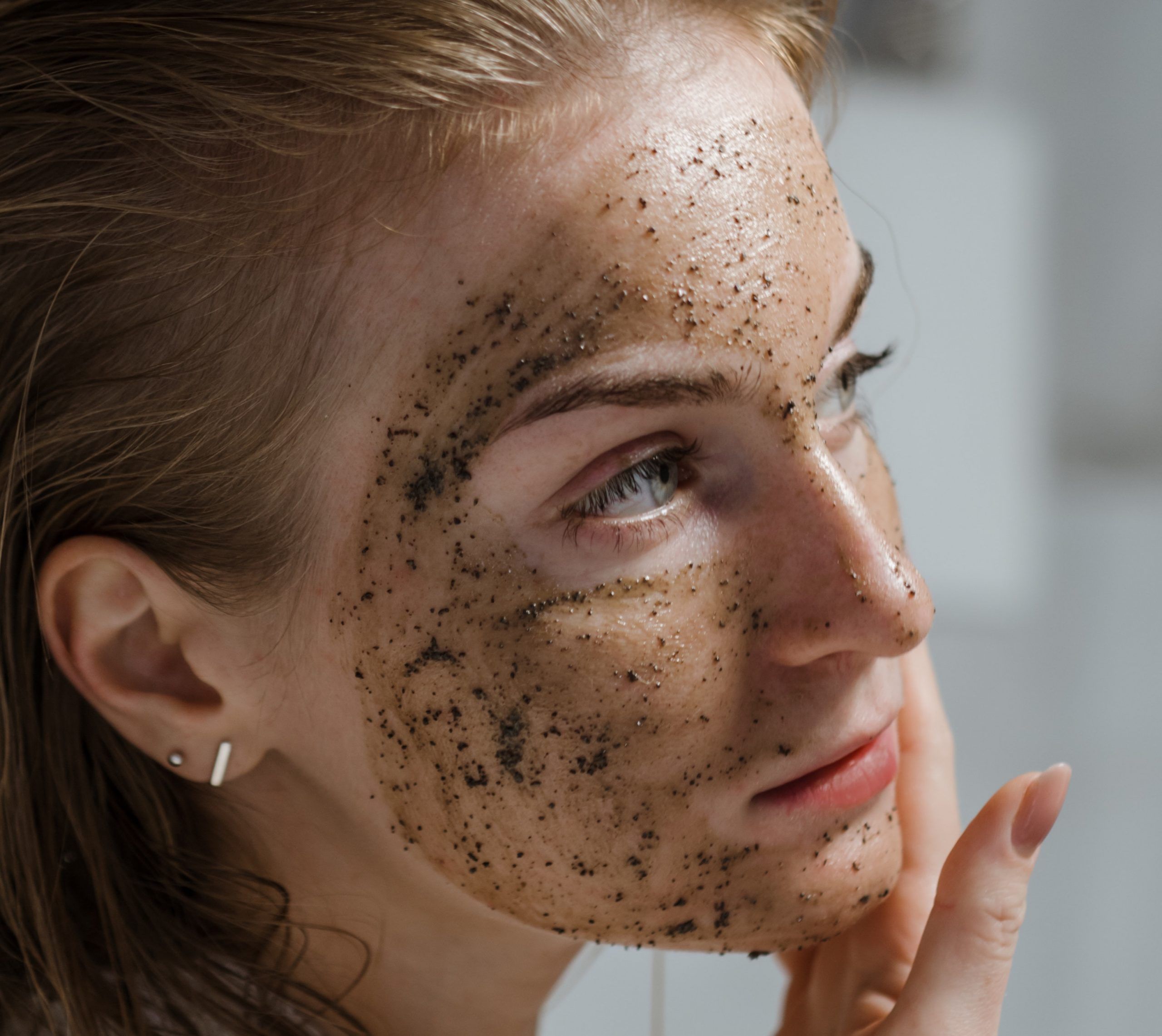 coffee beauty routine coffee grounds face scrub