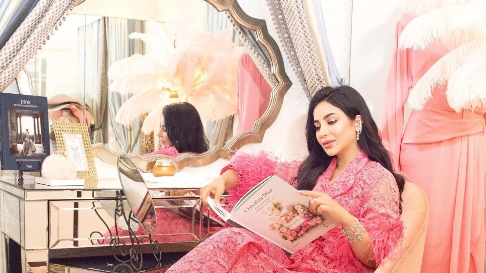 What is Lojain Omran's net worth? Details about the Dubai Bling star