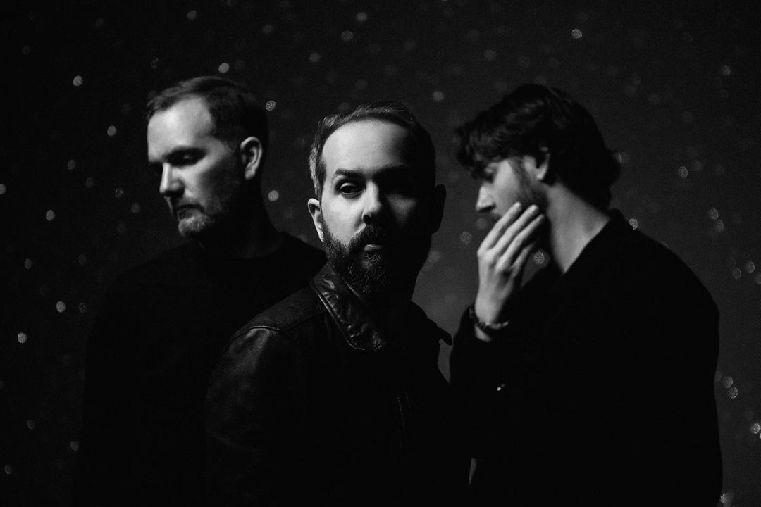 200 cigarettes streaming hbo Soundtracking: 
