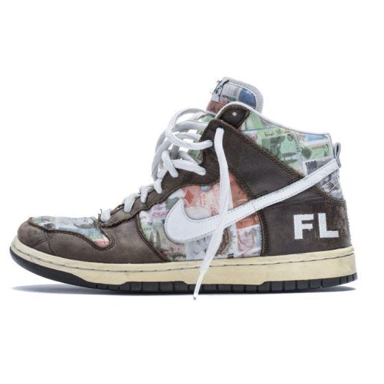 Virgil Abloh x Futura Nike Dunk Low on Auction Online Apr. 5