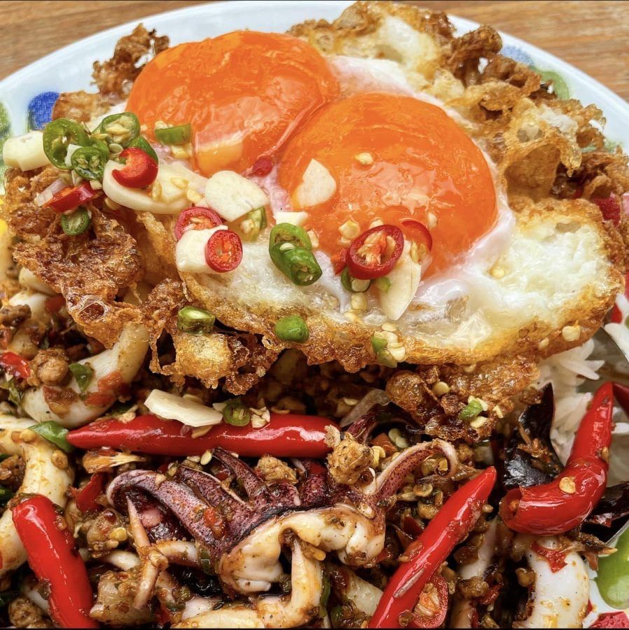 Where to find the best pad krapow in Bangkok