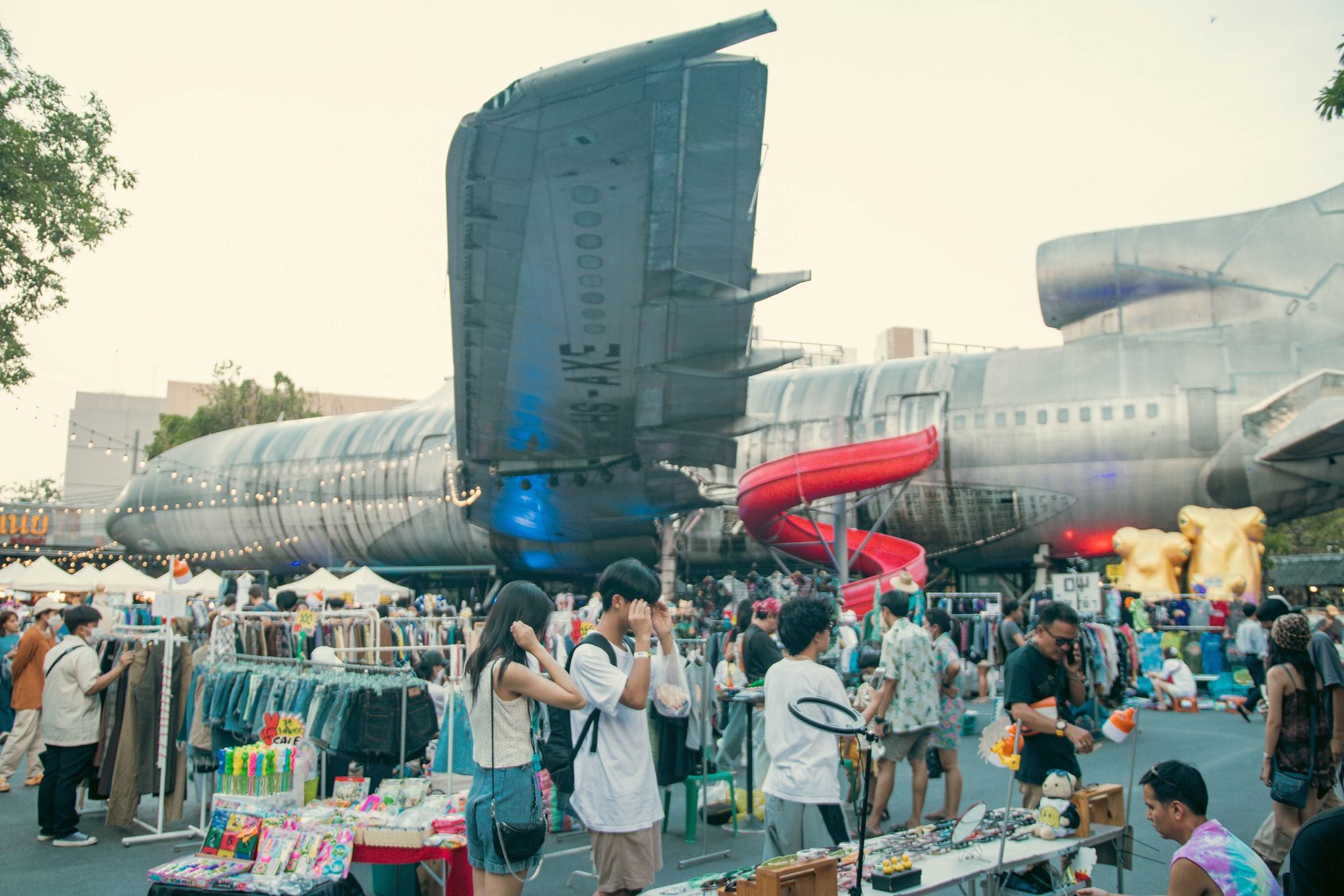 Best Night Markets In Bangkok For Those Late Night Cravings   346620201 1850227452029326 4039418089167970663 N 