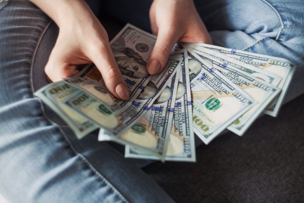 6 zodiac signs that are born to enjoy massive wealth