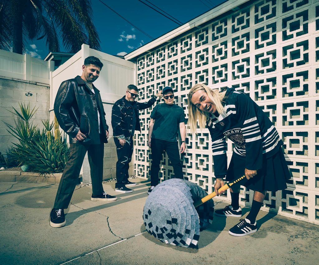 Sugar, Fall Out Boy is going down to Bangkok