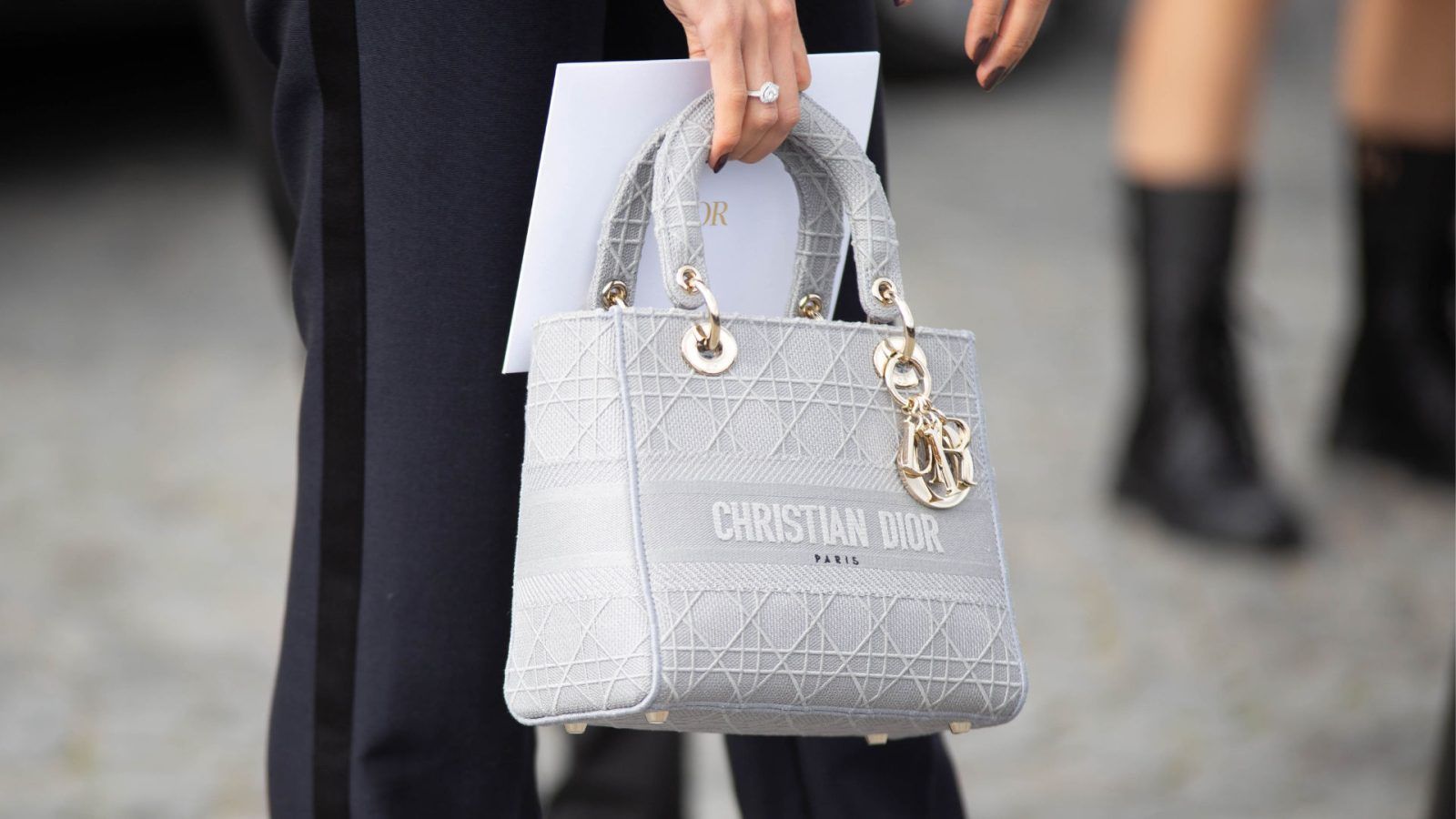 You Need To Know These 10 Tips Before You Buy A Vintage Designer Bag