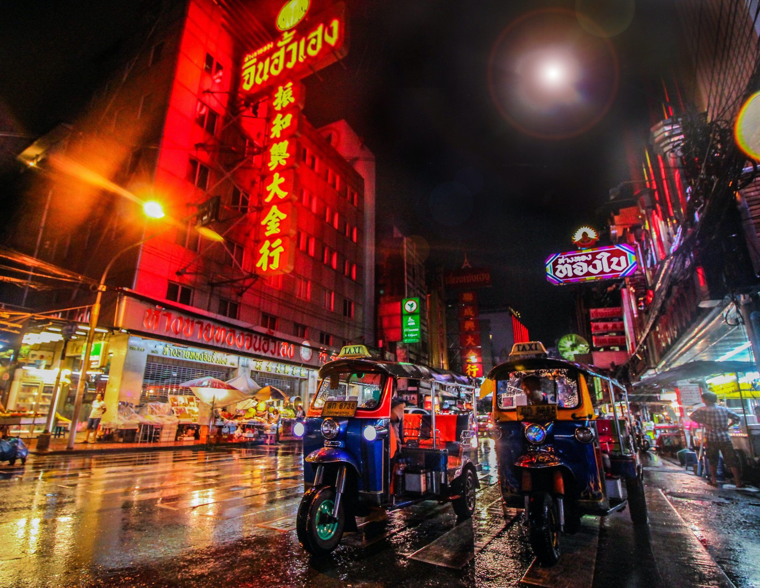 popular streets bangkok