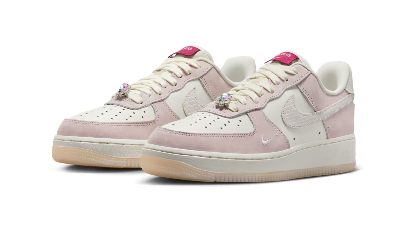 Pin on Sneakers: Nike Air Force