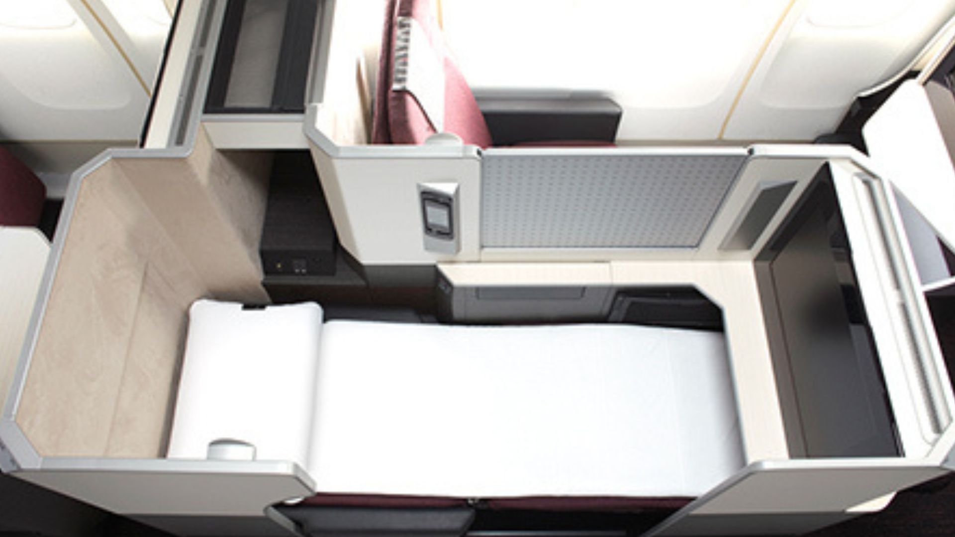 Business class suites by Japan Airlines