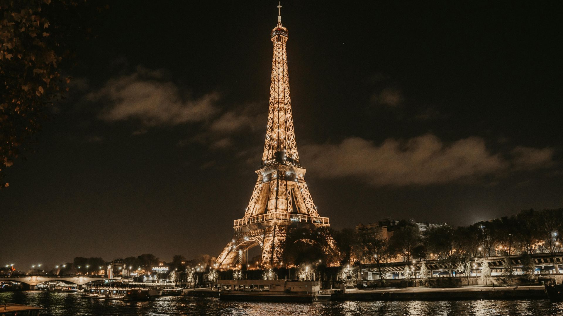 Eiffel Tower 