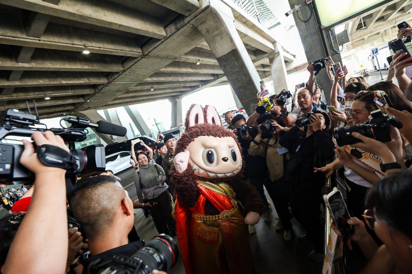 Chinese doll Labubu is taking a tour of Bangkok