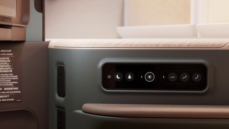 Cathay Pacific business class aria suite review