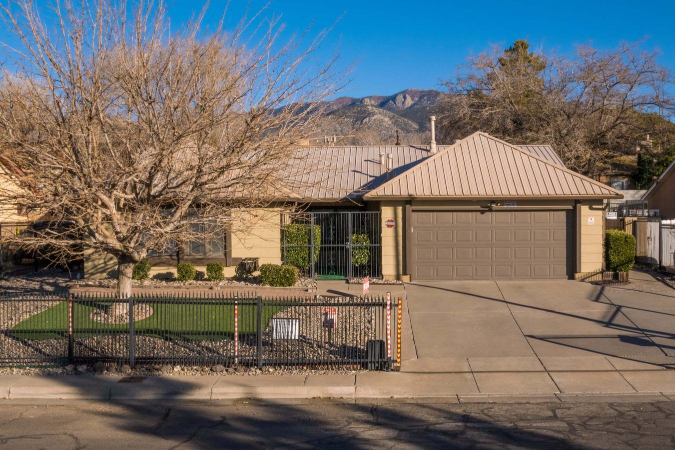 Walter White’s house from ‘Breaking Bad’ is being sold