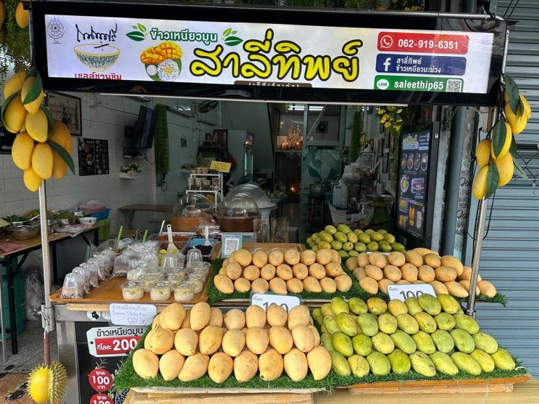 Get the best mango sticky rice in Bangkok at these street food stalls