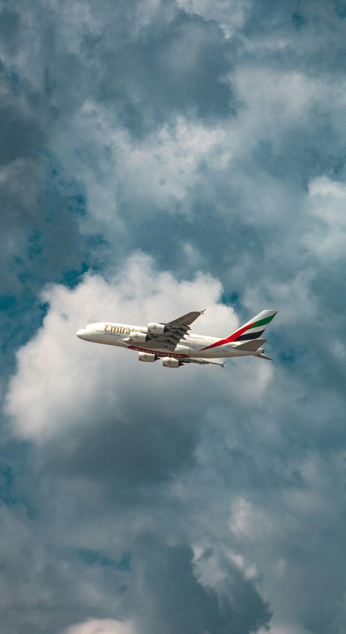 You can now pay for Emirates flights with cryptocurrency