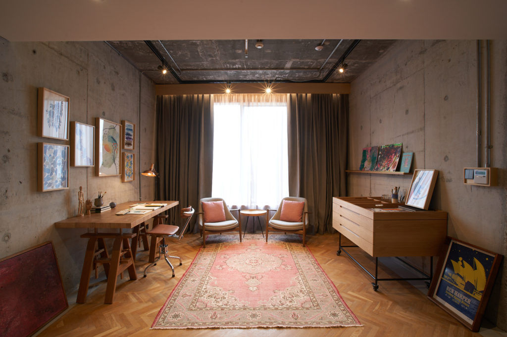 KLoé Hotel