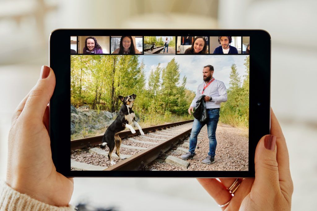See the world through Airbnb Experiences without leaving your home