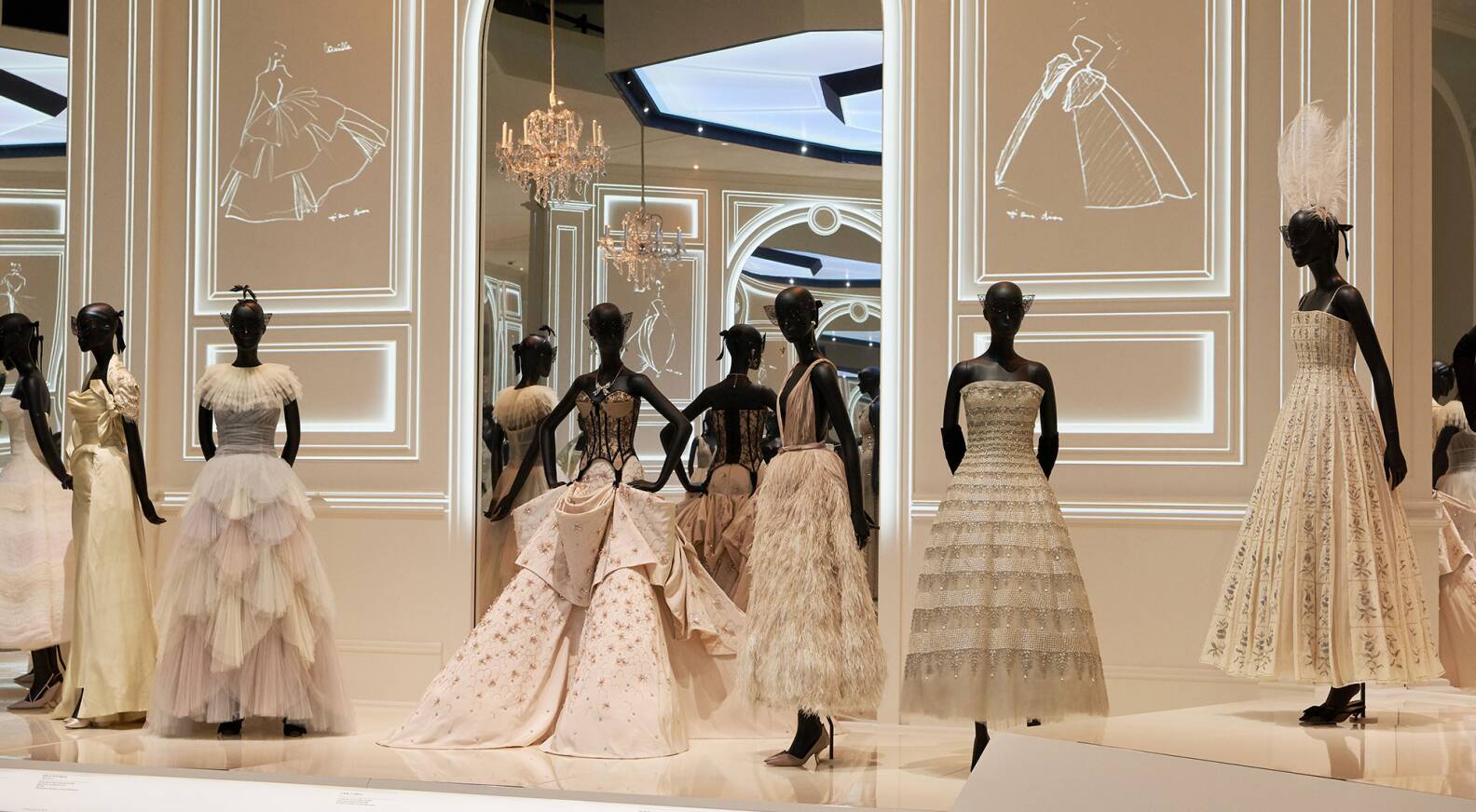 ‘Christian Dior, Designer of Dreams’ fashion exhibition can now be viewed virtually