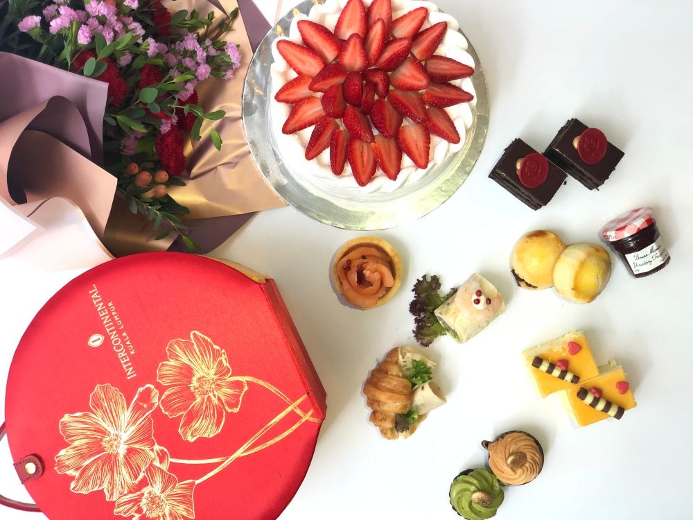 Here are all the ways you can spend Mother’s Day during the MCO