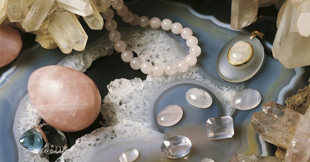 Why crystal jewellery is the best precious stone to calm your chaos