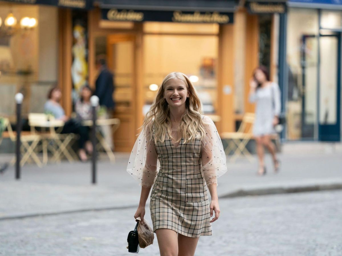 How to wear flare trousers? - Personal Shopper Paris - Dress like a Parisian