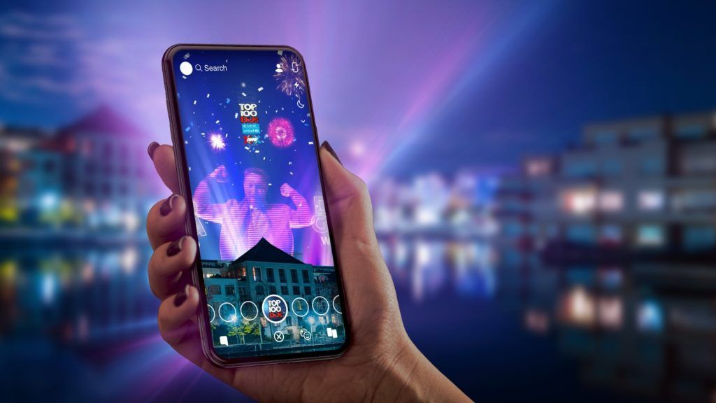 Bring David Guetta’s DJ set into your home with this Snapchat AR lens