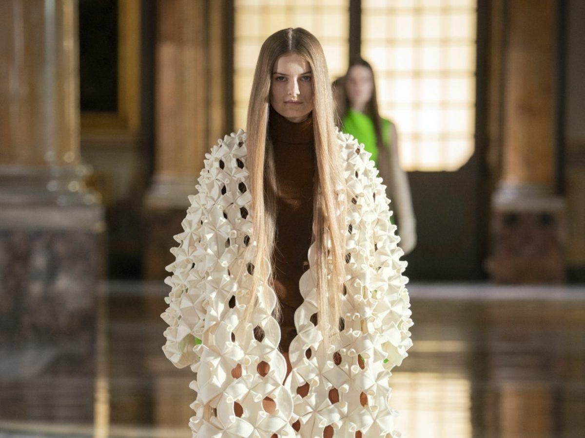 Kim Jones Debuts His Stunning First Couture Collection for Fendi
