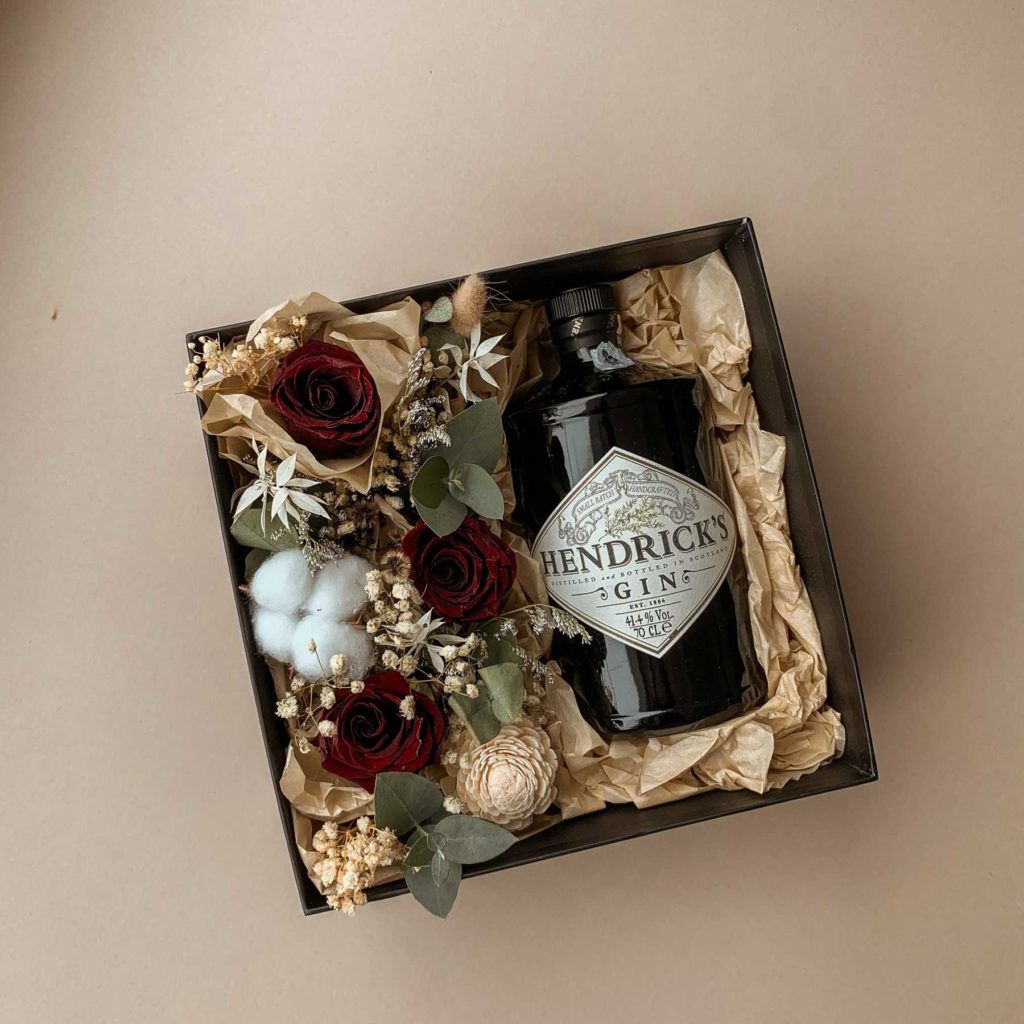 Here’s how you can celebrate Valentine’s Day in an unusual way with roses, cucumbers, and gin