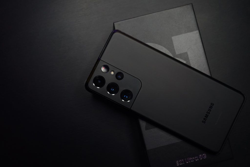 Apple, Samsung and Xiaomi are expected to drop new smartphones very soon