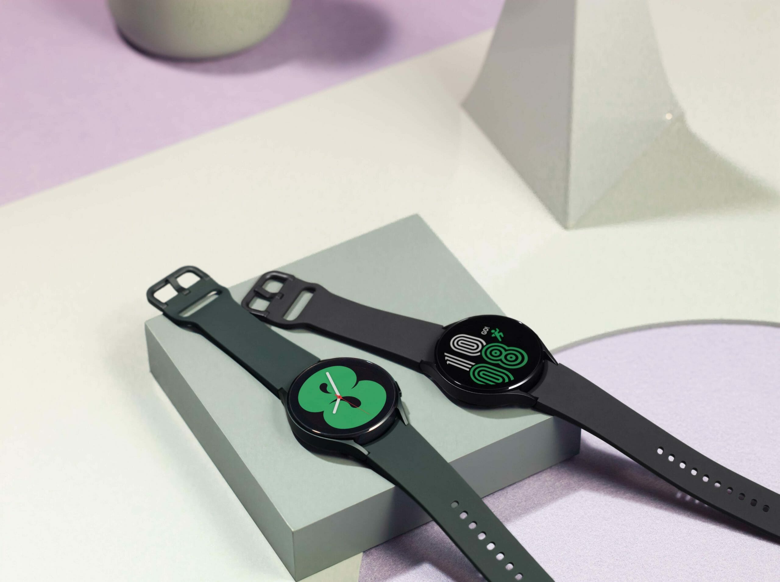 Galaxy watch what's hot sale in the box