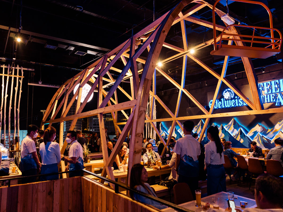 The latest attraction at Resorts World Genting is the Alps bar by Edelweiss